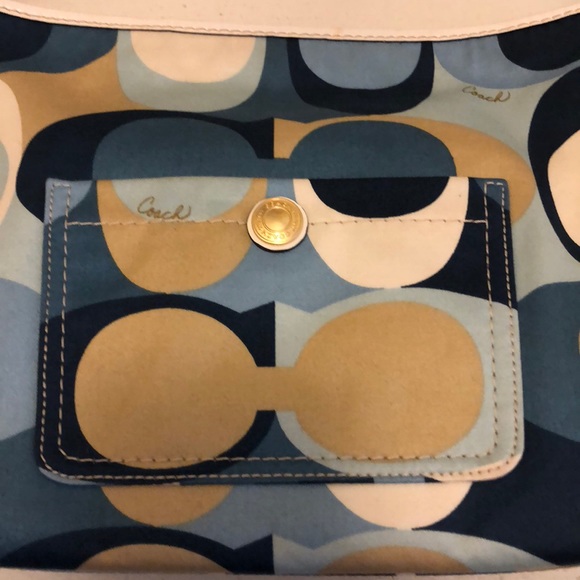 Coach Bag in great shape!! - Picture 2 of 7